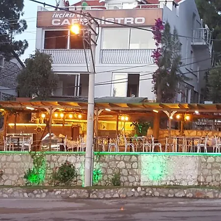 Privat bolig Incirlikoy Cafe & Bistro & Butik *